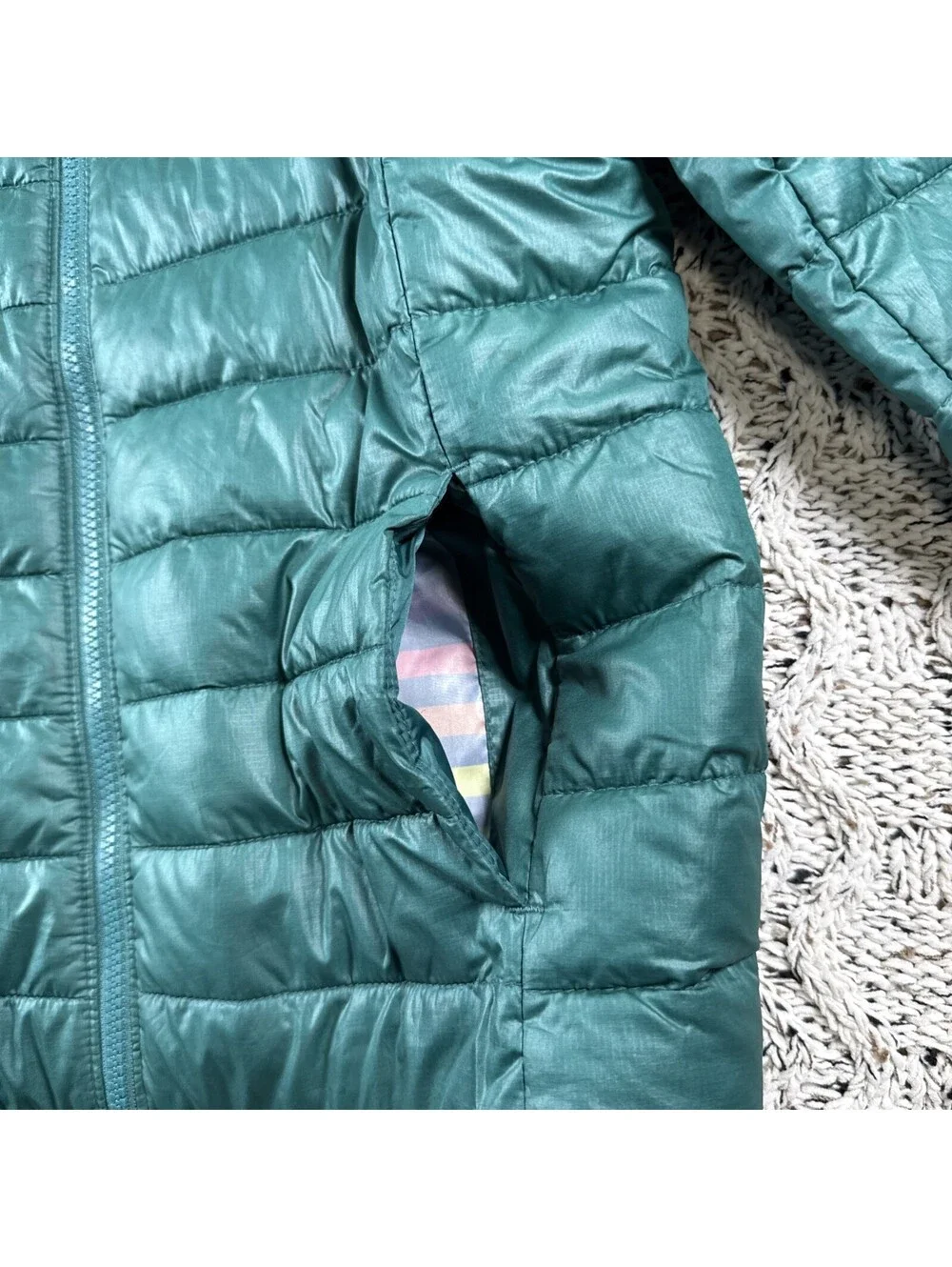 Primary Kids Puffer Jacket Size 12 Green Hooded Lightweight Insulated Coat Youth